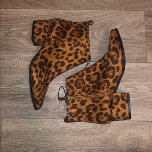 Womens leopard print ankle boots size 7